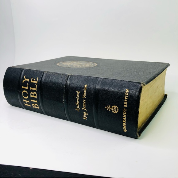 VTG Holy Bible Gold color page REMBRANDT Edition Authorized King James Version - Picture 6 of 16